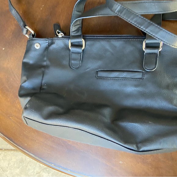 Elegant Black Leather Tote Bag - Picture 5 of 5